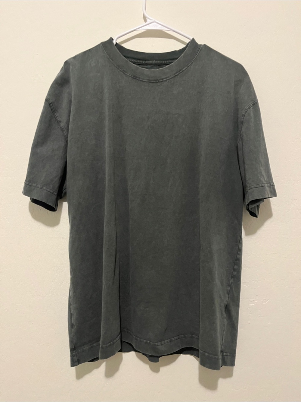 Hollister Washed Charcoal Crew Tee